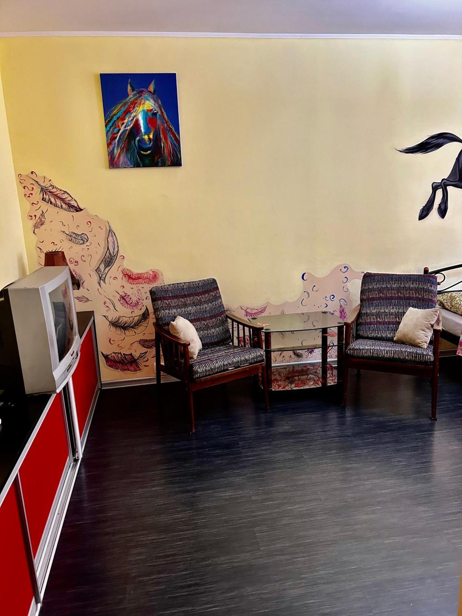 Apartment Near Train Station And Close To City Center Kiev Exterior foto
